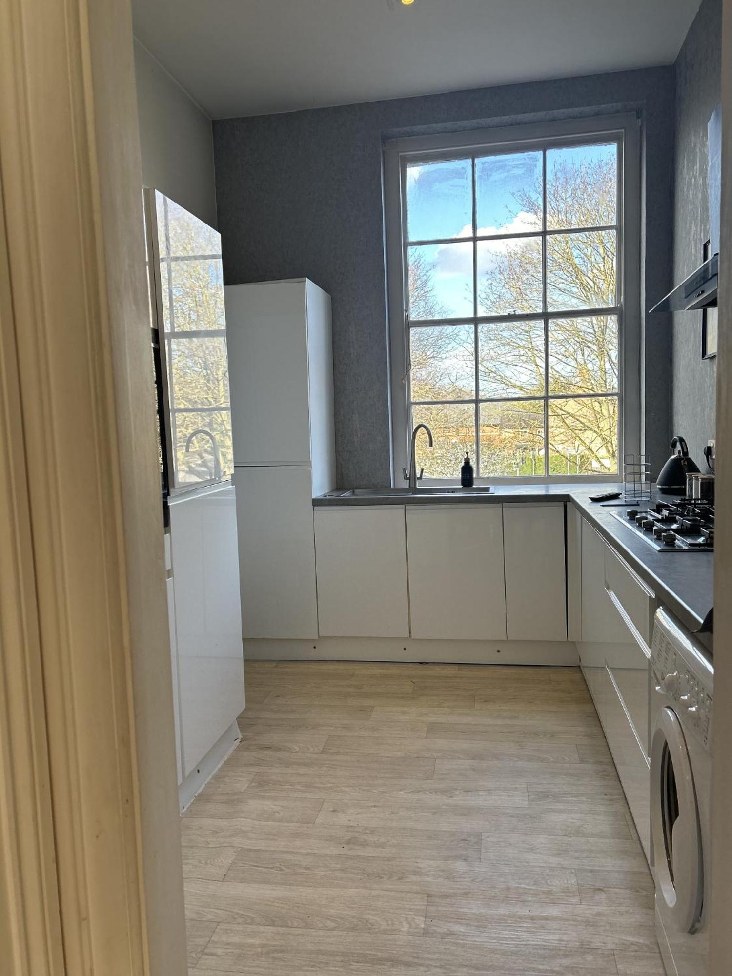 Luxury 2 Bedrooms, Pelham 2 *
